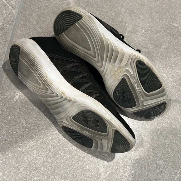 SALE ✂️ UNDER ARMOUR | Running Shoes - Picture 4 of 4